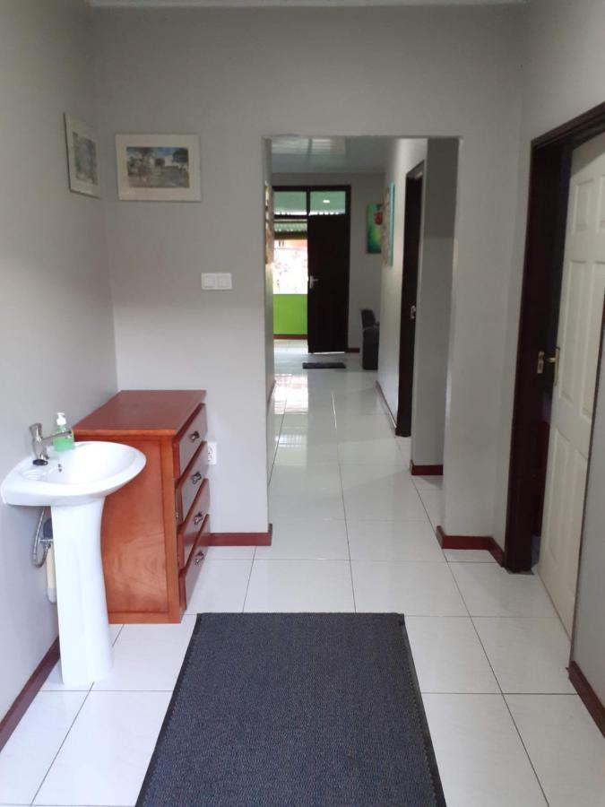 Max Garden And Pool Lägenhet Paramaribo Exteriör bild